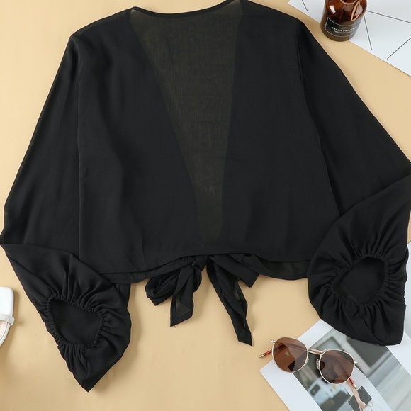 Brand New Plus Size Black Crop Balloon Sleeve Wrap Top - Picture 3 of 3